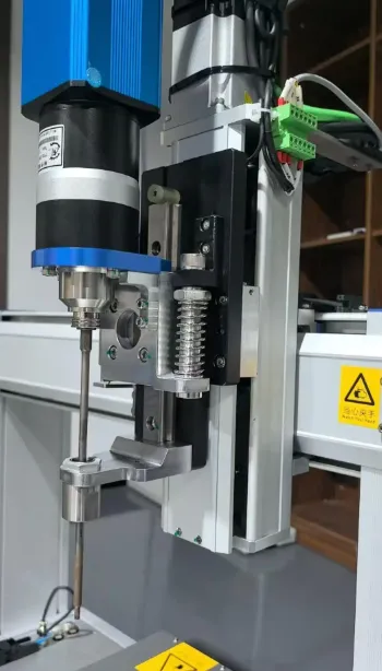 Automatic Screw Locking Machine